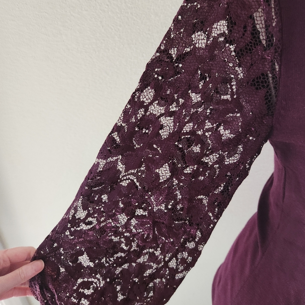 White House Black Market Purple Lace Sleeve V Neck Sweater Size Small - Picture 3 of 7